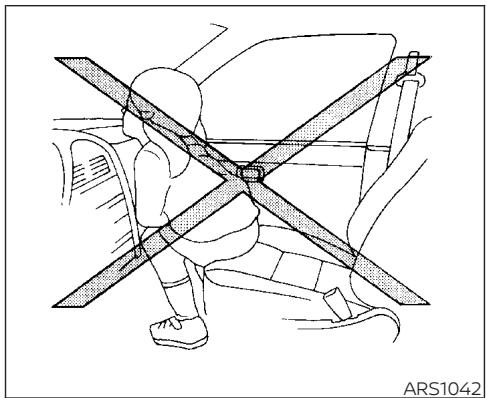 NISSAN Maxima 2021 - Sacs gonflables de protection pour les genoux du conducteur et du passager avant - 5