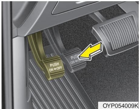 KIA Sedona YP (2014-2018) - Vérifier le frein de stationnement - 1