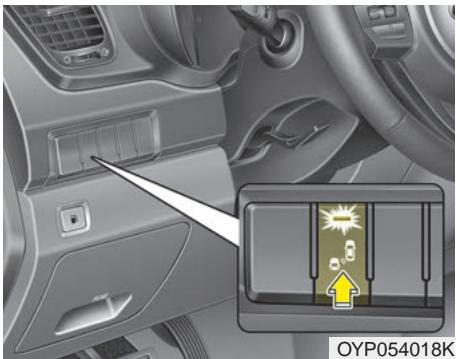 KIA Sedona YP (2014-2018) - BSD (détection des angles morts) / LCA (aide au changement de voie) - 1