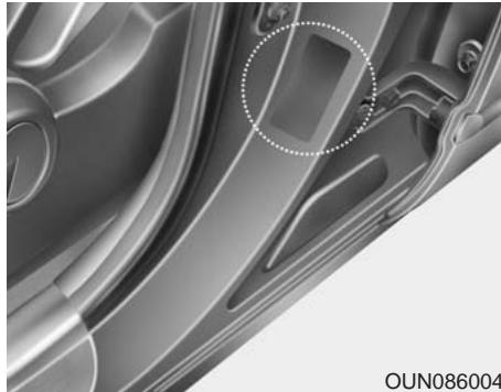 KIA Rondo UN (2006-2010) - ÉTIQUETTE DE CERTIFICATION DU VÉHICULE - 1
