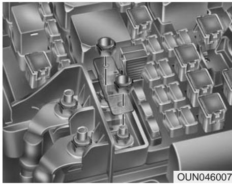 KIA Rondo UN (2006-2010) - MISE EN GARDE - 1