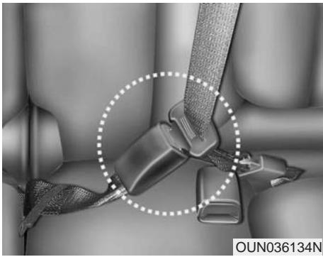 KIA Rondo UN (2006-2010) - A AVENTISSEMENT - 1