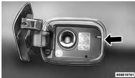 Chrysler 300 (2013) - AJOUT DE CARBURANT - 2