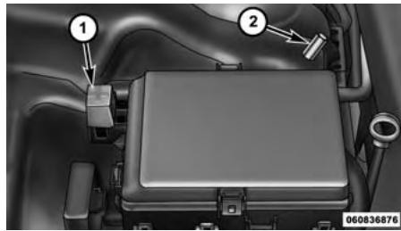 Chrysler 300 (2013) - Préparations pour un démarrage d'appoint - 1