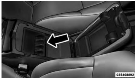 Chrysler 300 (2013) - CHARACTERISTIQUES DE VOTRE VEHICULE - 2