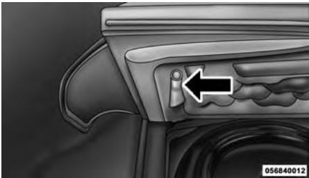 Chrysler 300 (2013) - DÉMARRAGE ET CONDUITE - 1