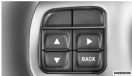 Chrysler 300 (2013) - CENTRE D'INFORMATION ÉLECTRONIQUE - 2