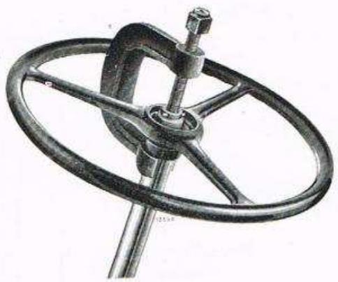 RENAULT Vivaquatre (1932-1939) - Verification générale du chassis. Pl. 36. - 9