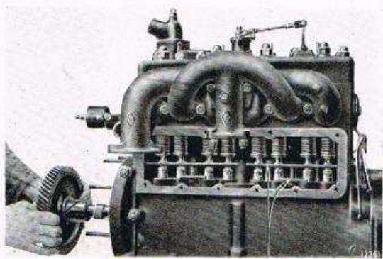 RENAULT Vivaquatre (1932-1939) - Jeu entre piston et cylindre. - 1