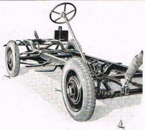 RENAULT Vivaquatre (1932-1939) - Frein a main. - 8