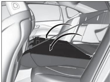 Acura TLX (2022) - Rabattement des sièges arrière - 2