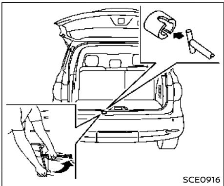 NISSAN Armada (2018) - Avertissement - 2