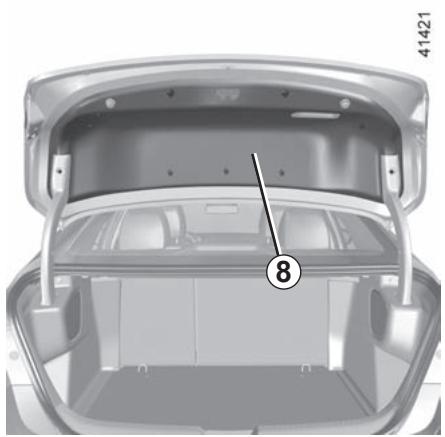RENAULT Megane 4 (2016-2020) - FEUX ARRIÈRE ET LATÉRAUX : remplacement des lampes (8/9) - 1
