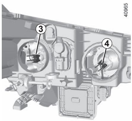 RENAULT Megane 4 (2016-2020) - PROJECTEURS AVANT : remplacement des lampes (2/2) - 1