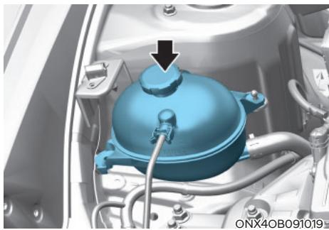HYUNDAI Santa Cruz (2021) - Vérification du niveau de liquide de refroidissement - 1