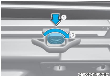 HYUNDAI Santa Cruz (2021) - Ne permettez pas aux autres de marcher ou monter dessus - 1