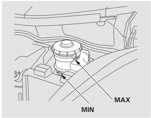 Honda Jazz 2 (2007-2014) - Liquide de frein et liquide d'embrayage - 1
