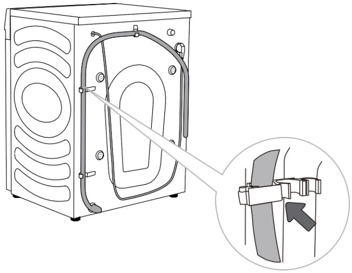 HISENSE WF3S9043BW7 - RACCORDEMENT ET FIXATION DU TUYAU D'ÉVACUATION D'EAU - 3