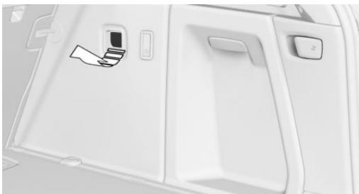 BMW X4 (2022) - Dans le compartment à bagages - 1