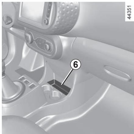 RENAULT Twingo 3 Phase 2 (2019) - RANGEMENTS, AMÉNAGEMENTS HABITACLE (2/4) - 1