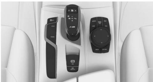 BMW M5 F90 (2017-2023) - Touché dans le véhicule - 1