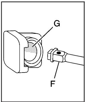 CHEVROLET Silverado (2006) - Dépose du pavé de secours et des outils - 3