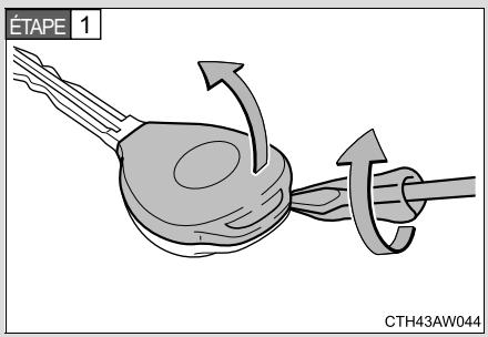 SUBARU BRZ (2016) - ■ Remplacement de la pile (vehicules dépourvus de système d'accès mains libres avec démarrage à bouton-poussoir) - 1