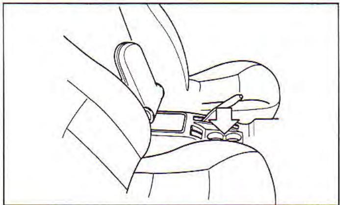 KIA Spectra (2000-2004) - Porte-gobelets et compartment de la console centrale - 2
