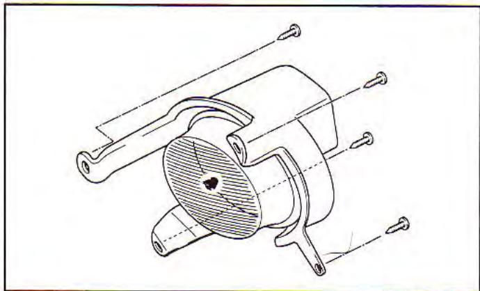 KIA Spectra (2000-2004) - Remplacement des ampoules des clignotants arrriere, feu stop et module arrriere - 2