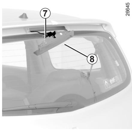 RENAULT Twingo 2 2010 - Troisième feu de stop - 1