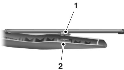 FORD Focus US 3 Phase 1 (2011-2014) - Remplacement du balai d'essuie-glace de lunette arrière (selon l'équipement) - 2