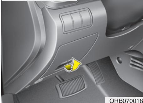 HYUNDAI Accent (2010-2018) - ATTENTION - 1