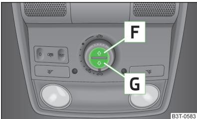SKODA Superb 2 (2013-2015) - Ouvrir et fermer le store pare-soleil - 1