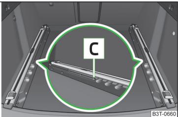 SKODA Superb 2 (2013-2015) - Extraction partielle du plancher de chargement variable - 2