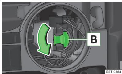 SKODA Superb 2 (2013-2015) - Remplacement de l'ampoule des feu des route et diurne - 1