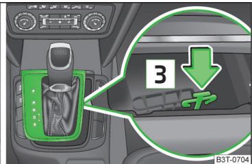 SKODA Superb 2 (2013-2015) - Déverrouillage de secours du levier sélecteur - 2