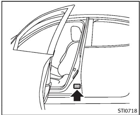 INFINITI Q70 (2014) - LORS DE DÉPLACEMENTS OU DE L'IMMATRICULATION DE VOTRE VÉHICULE À L'ÉTRANGER - 4