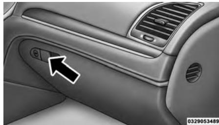 DODGE Charger (2016) - Boite à gants - 1