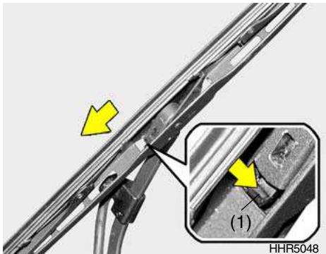HYUNDAI Getz Phase 2 (2005-2009) - Pour-retirer le balai d'essuie-glace - 1