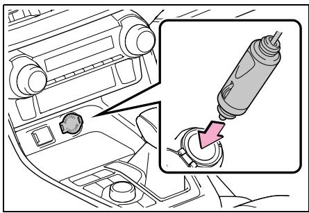 SUZUKI Across (2024) - Branchez le flexible sur la valve. - 3