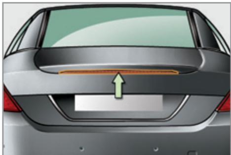PEUGEOT 308 CC Phase 2 (2011-2015) - Changement du troisième feu de stop (diodes) - 1