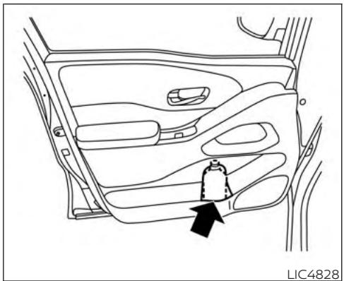 NISSAN Frontier (2022) - SUPPORT À ÉCHÉLLES (selon l'équipement) - 1