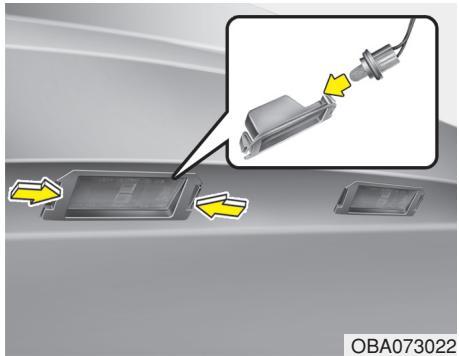 HYUNDAI i10 2 Phase 1 (2013-2016) - Remplacement du troisième feu de stop à LED - 1