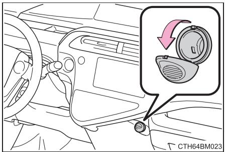 TOYOTA Prius C (2019) - Prise d'alimentation - 1
