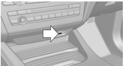 BMW M4 COUPÉ (2017-2020) - Dans la console centrale - 1
