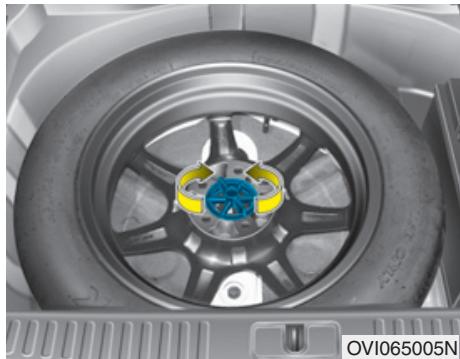 HYUNDAI Equus (2009-2016) - Enlever et ranger la roue de secours - 1