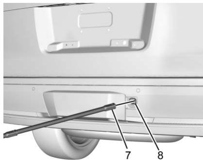 CHEVROLET Tahoe 4 (2015-2020) - Dépose du pneu de secours et des outils - 7