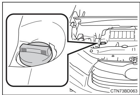 TOYOTA Highlander (2014) - Ajout d'huile moteur - 2