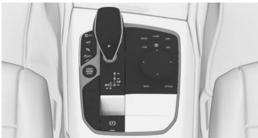 BMW Série 3 Hybride Rechargeable (2019-2022) - Touché dans le vehicule - 1