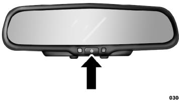 Chrysler 200 Cabriolet (2012) - Rétroviseur à atténuation automatique - selon l'équipement - 1